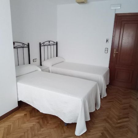 Pension La Plaza Betanzos Zewnętrze zdjęcie