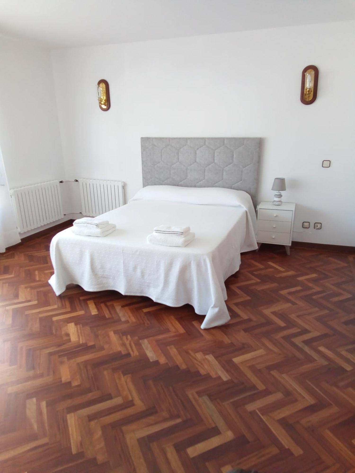 Pension La Plaza Betanzos Zewnętrze zdjęcie